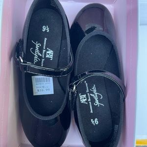 American Ballet Theatre (ABT) tab shoes. NEW. Toddler size 9 1/2.